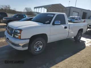 2003 Chevrolet Silverado 1500 Work Truck с VIN 1GCEC14V03E305692, выставлен на аукционе Copart как лот 86340824 с пробегом 232 266 миль миль и Списание • Salvage title. История ставок и продаж доступна на DreamBid. Изображение 1.