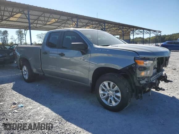 ✅ 2025 Chevrolet Silverado 1500 Custom • VIN: 1GCRABEK2SZ270288 • Лот: 86295395. Опубликован ранее на Copart с пробегом 3 329 миль. Бесплатный доступ к архиву аукционных продаж из США и подробный отчёт об истории автомобиля на DreamBid. Изображение 4.