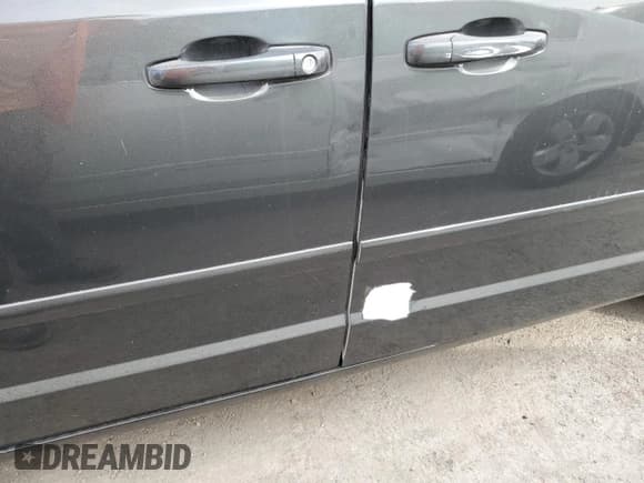 ✅ 2012 Volkswagen Routan SE • VIN: 2C4RVABG8CR321500 • Лот: 74371314. Опубликован ранее на Copart с пробегом Не указан. Бесплатный доступ к архиву аукционных продаж из США и подробный отчёт об истории автомобиля на DreamBid. Изображение 13.