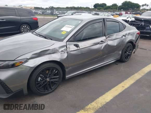 2025 Toyota Camry LE с VIN 4T1DAACK4SU646117, выставлен на аукционе IAAI как лот 43436064 с пробегом 2 741 миль миль и . История ставок и продаж доступна на DreamBid. Изображение 6.