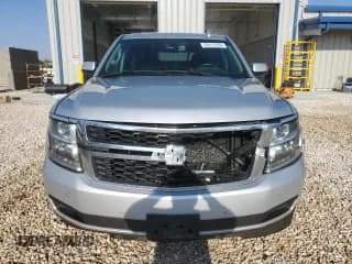 ✅ 2015 Chevrolet Suburban LT • VIN: 1GNSKJKC9FR692948 • Lot: 65414594. Wystawiony na Copart z przebiegiem 182 909 mil. Bezpłatny archiwum sprzedaży aukcyjnych z USA i szczegółowy raport historii pojazdu na DreamBid. Zdjęcie 5.