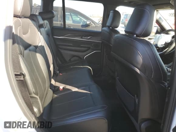 ✅ 2024 Jeep Grand Cherokee • VIN: 1C4RJYB63R8515951 • Lot: 89915055. Listed on Copart with 11,676 mi. Free auction sales archive from the USA and detailed vehicle history report at DreamBid. Image 11.