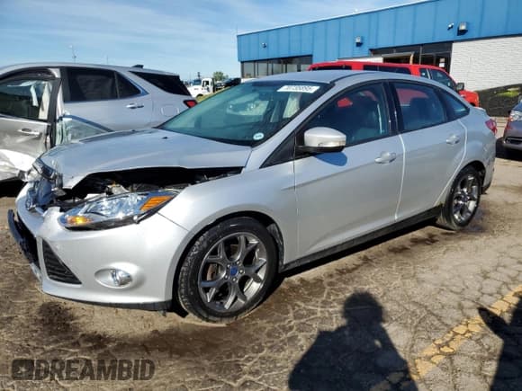 ✅ 2013 Ford Focus SE • VIN: 1FADP3F27DL318666 • Lot: 70735895. Listed on Copart with 71,599 mi. Free auction sales archive from the USA and detailed vehicle history report at DreamBid. Image 1.