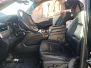 ✅ 2018 Chevrolet Suburban LT • VIN: 1GNSCHKC4JR143804 • Lot: 77178024. Wystawiony na Copart z przebiegiem 139 092 mil. Bezpłatny archiwum sprzedaży aukcyjnych z USA i szczegółowy raport historii pojazdu na DreamBid. Zdjęcie 7.