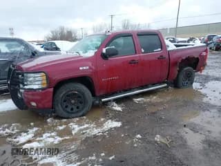 ✅ 2007 Chevrolet Silverado 1500 1LT • VIN: 2GCEK13M571511531 • Lot: 43539024. Wystawiony na IAAI z przebiegiem Nie podano. Bezpłatny archiwum sprzedaży aukcyjnych z USA i szczegółowy raport historii pojazdu na DreamBid. Zdjęcie 2.
