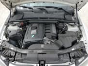 ✅ 2013 BMW 3 Series 328i • VIN: WBAKE3C50DE771079 • Лот: 53813695. Опубликован ранее на Copart с пробегом 62 221 миль. Бесплатный доступ к архиву аукционных продаж из США и подробный отчёт об истории автомобиля на DreamBid. Изображение 11.