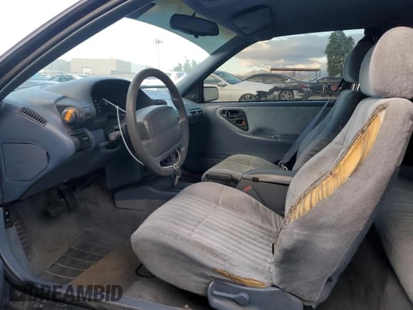 ✅ 1996 Chevrolet Beretta • VIN: 1G1LV15M8TY185316 • Лот: 76835634. Опубликован ранее на Copart с пробегом 87 232 миль. Бесплатный доступ к архиву аукционных продаж из США и подробный отчёт об истории автомобиля на DreamBid. Изображение 7.