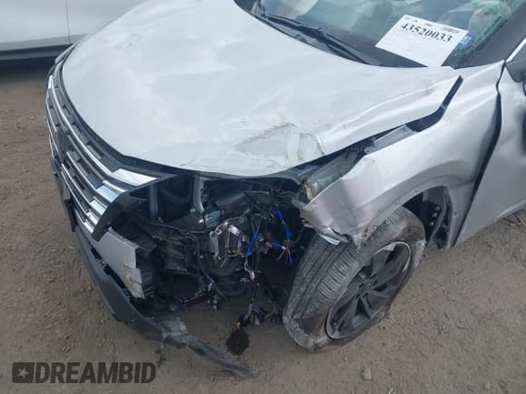 ✅ 2025 Nissan Rogue SV • VIN: 5N1BT3BA4SC806802 • Lot: 43520033. Listed on IAAI with 7,139 mi. Free auction sales archive from the USA and detailed vehicle history report at DreamBid. Image 6.