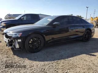 ✅ 2023 Audi S8 • VIN: WAULSAF85PN002556 • Лот: 81694815. Опубликован ранее на Copart с пробегом 11 852 миль. Бесплатный доступ к архиву аукционных продаж из США и подробный отчёт об истории автомобиля на DreamBid. Изображение 1.