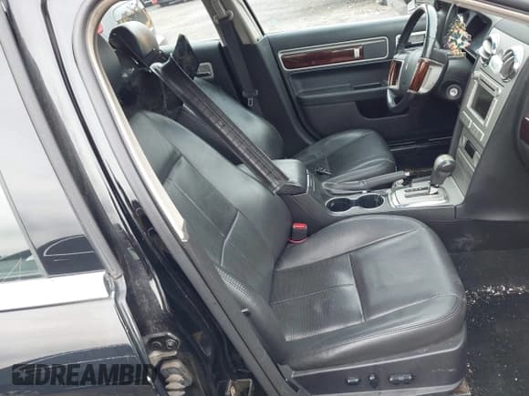 ✅ 2008 Lincoln MKZ • VIN: 3LNHM28TX8R612151 • Lot: 42721061. Listed on IAAI with 116,807 mi. Free auction sales archive from the USA and detailed vehicle history report at DreamBid. Image 5.