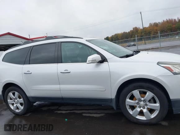 ✅ 2016 Chevrolet Traverse LT • VIN: 1GNKRGKD2GJ150940 • Lot: 43579665. Listed on IAAI with 88,893 mi. Free auction sales archive from the USA and detailed vehicle history report at DreamBid. Image 13.
