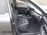 ✅ 2022 Kia Telluride EX • VIN: 5XYP34HC7NG319862 • Lot: 43579860. Wystawiony na IAAI z przebiegiem 34 273 mil. Bezpłatny archiwum sprzedaży aukcyjnych z USA i szczegółowy raport historii pojazdu na DreamBid. Zdjęcie 5.