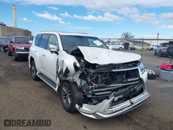 ✅ 2018 Lexus GX 460 Luxury • VIN: JTJJM7FX6J5194492 • Lot: 43454206. Wystawiony na IAAI z przebiegiem 76 456 mil. Bezpłatny archiwum sprzedaży aukcyjnych z USA i szczegółowy raport historii pojazdu na DreamBid. Zdjęcie 6.