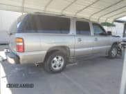 ✅ 2003 Chevrolet Suburban LS • VIN: 1GNEC16T33J262864 • Лот: 61648255. Опубликован ранее на Copart с пробегом 298 652 миль. Бесплатный доступ к архиву аукционных продаж из США и подробный отчёт об истории автомобиля на DreamBid. Изображение 3.