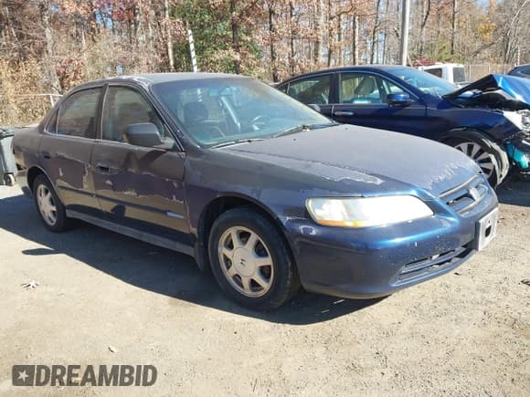 ✅ 2002 Honda Accord VP • VIN: 1HGCF86602A031916 • Lot: 43644455. Wystawiony na IAAI z przebiegiem 210 680 mil. Bezpłatny archiwum sprzedaży aukcyjnych z USA i szczegółowy raport historii pojazdu na DreamBid. Zdjęcie 1.