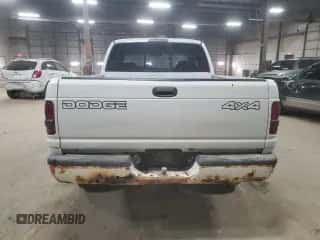 2001 Dodge 1500 z VIN 1B7HF13Y61J245986, wystawiony jako Copart lot #76298104 z przebiegiem 209 617 mil mil oraz Szkoda całkowita • Salvage title. Historia ofert i sprzedaży dostępna na DreamBid. Obrazek 6.