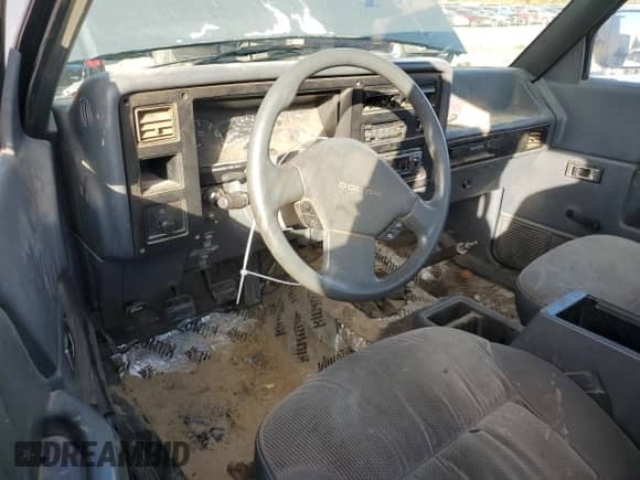 1993 Dodge Dakota with VIN 1B7GG23XXPS225331, listed as a Copart auction lot 76949184 with 208,232 mi miles and Salvage title. Bid and sale history available at DreamBid. Image 8.