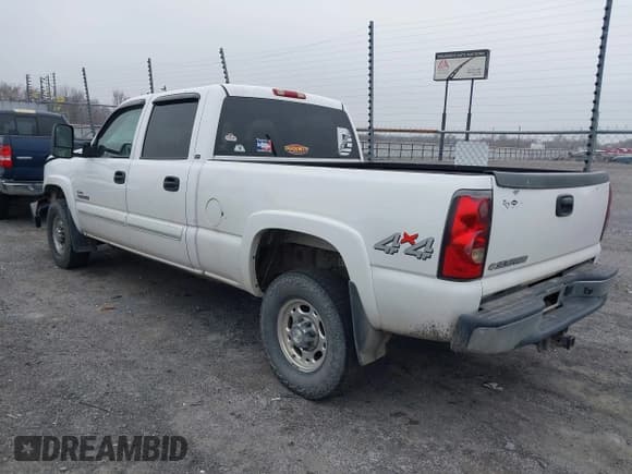 ✅ 2006 Chevrolet Silverado 2500HD LT1 • VIN: 1GCHK23D16F156660 • Lot: 41497692. Listed on IAAI with 287,502 mi. Free auction sales archive from the USA and detailed vehicle history report at DreamBid. Image 3.