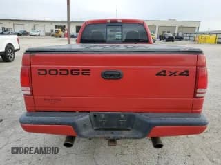 ✅ 2002 Dodge Dakota Sport • VIN: 1B7GG36X52S502008 • Lot: 52378325. Wystawiony na Copart z przebiegiem 262 220 mil. Bezpłatny archiwum sprzedaży aukcyjnych z USA i szczegółowy raport historii pojazdu na DreamBid. Zdjęcie 6.