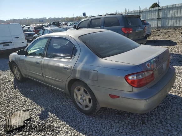 ✅ 2000 Infiniti I30 Luxury • VIN: JNKCA31A1YT204074 • Лот: 77904594. Опубликован ранее на Copart с пробегом 181 240 миль. Бесплатный доступ к архиву аукционных продаж из США и подробный отчёт об истории автомобиля на DreamBid. Изображение 2.