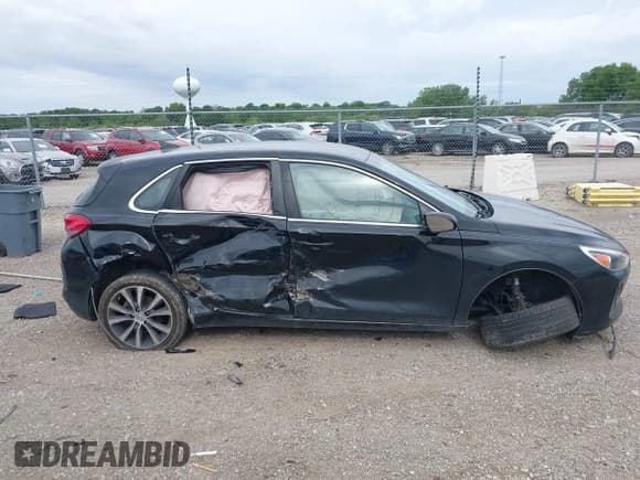 ✅ 2019 Hyundai Elantra • VIN: KMHH35LE9KU109353 • Lot: 42284791. Listed on IAAI with 107,510 mi. Free auction sales archive from the USA and detailed vehicle history report at DreamBid. Image 13.