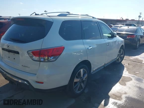 ✅ 2013 Nissan Pathfinder S • VIN: 5N1AR2MN7DC615608 • Lot: 43465761. Wystawiony na IAAI z przebiegiem 165 517 mil. Bezpłatny archiwum sprzedaży aukcyjnych z USA i szczegółowy raport historii pojazdu na DreamBid. Zdjęcie 4.