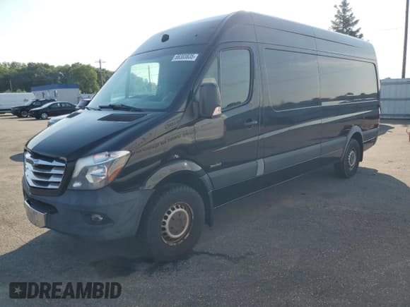 ✅ 2015 Freightliner Sprinter • VIN: WDYPE8DC9F5955933 • Lot: 66303835. Wystawiony na Copart z przebiegiem 126 526 mil. Bezpłatny archiwum sprzedaży aukcyjnych z USA i szczegółowy raport historii pojazdu na DreamBid. Zdjęcie 1.