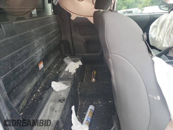 ✅ 2022 Toyota Tacoma SR • VIN: 3TYRX5GN8NT045679 • Lot: 84612575. Listed on Copart with 73,112 mi. Free auction sales archive from the USA and detailed vehicle history report at DreamBid. Image 10.