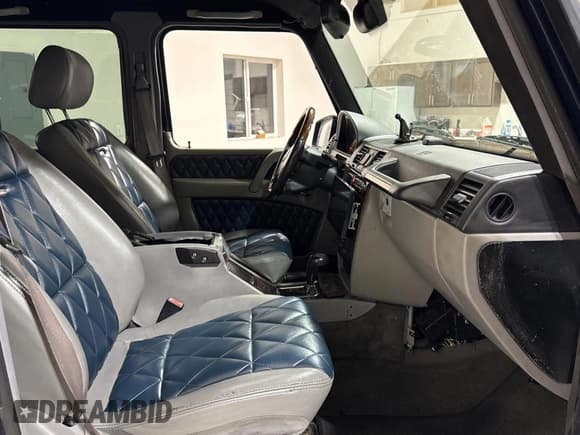 ✅ 2003 Mercedes-Benz G 500 • VIN: WDCYR49E73X137599 • Lot: 50848695. Wystawiony na Copart z przebiegiem 157 409 mil. Bezpłatny archiwum sprzedaży aukcyjnych z USA i szczegółowy raport historii pojazdu na DreamBid. Zdjęcie 5.