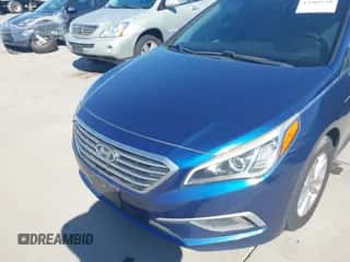 2016 Hyundai Sonata SE с VIN 5NPE24AF7GH412620, выставлен на аукционе IAAI как лот 43502538 с пробегом 122 356 миль миль и . История ставок и продаж доступна на DreamBid. Изображение 6.