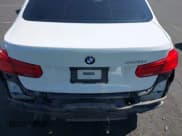 ✅ 2016 BMW 3 Series 320i • VIN: WBA8E1G53GNT35582 • Lot: 43359201. Wystawiony na IAAI z przebiegiem 91 126 mil. Bezpłatny archiwum sprzedaży aukcyjnych z USA i szczegółowy raport historii pojazdu na DreamBid. Zdjęcie 17.