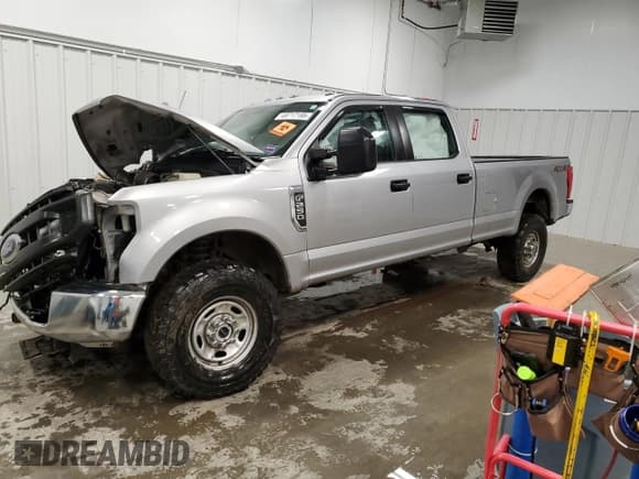 ✅ 2022 Ford F-250 XL • VIN: 1FT7W2BN0NED67945 • Лот: 49717195. Опубликован ранее на Copart с пробегом Не указан. Бесплатный доступ к архиву аукционных продаж из США и подробный отчёт об истории автомобиля на DreamBid. Изображение 1.