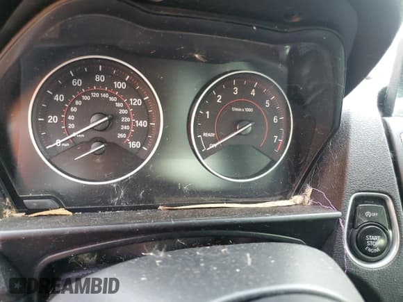 ✅ 2016 BMW 2 Series M235i xDrive • VIN: WBA1J9C53GV696599 • Lot: 85479385. Wystawiony na Copart z przebiegiem Nie podano. Bezpłatny archiwum sprzedaży aukcyjnych z USA i szczegółowy raport historii pojazdu na DreamBid. Zdjęcie 9.