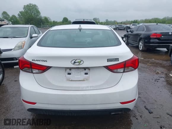 ✅ 2015 Hyundai Elantra Sport • VIN: KMHDH4AH7FU380358 • Lot: 42199758. Listed on IAAI with 114,348 mi. Free auction sales archive from the USA and detailed vehicle history report at DreamBid. Image 16.