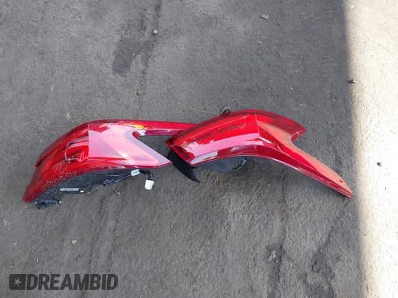 ✅ 2017 Nissan Maxima S • VIN: 1N4AA6AP0HC449856 • Lot: 42782937. Listed on IAAI with 84,308 mi. Free auction sales archive from the USA and detailed vehicle history report at DreamBid. Image 12.