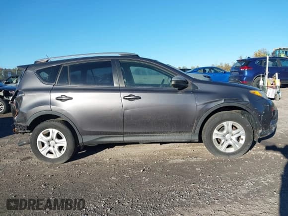 ✅ 2014 Toyota RAV4 LE • VIN: JTMBFREV4EJ005445 • Lot: 43474127. Wystawiony na IAAI z przebiegiem 114 440 mil. Bezpłatny archiwum sprzedaży aukcyjnych z USA i szczegółowy raport historii pojazdu na DreamBid. Zdjęcie 13.