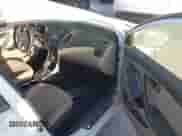 2014 Hyundai Elantra SE z VIN 5NPDH4AE2EH480449, wystawiony jako IAAI lot #43419673 z przebiegiem 108 709 mil mil oraz . Historia ofert i sprzedaży dostępna na DreamBid. Obrazek 5.