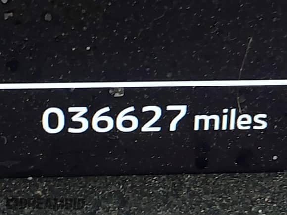 2023 Mitsubishi Outlander SEL z VIN JA4J3VA89PZ046293, wystawiony jako IAAI lot #42376311 z przebiegiem 37 850 mil mil oraz . Historia ofert i sprzedaży dostępna na DreamBid. Obrazek 15.