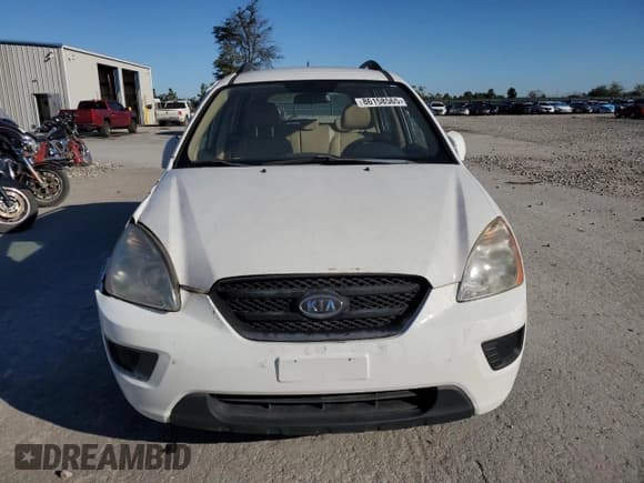 ✅ 2009 Kia Rondo LX • VIN: KNAFG528697261527 • Lot: 86158565. Wystawiony na Copart z przebiegiem 106 437 mil. Bezpłatny archiwum sprzedaży aukcyjnych z USA i szczegółowy raport historii pojazdu na DreamBid. Zdjęcie 5.