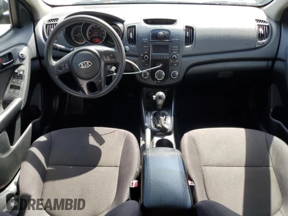 ✅ 2011 Kia Forte EX • VIN: KNAFU5A23B5347546 • Лот: 71114225. Опубликован ранее на Copart с пробегом 178 772 миль. Бесплатный доступ к архиву аукционных продаж из США и подробный отчёт об истории автомобиля на DreamBid. Изображение 8.