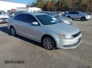 ✅ 2012 Volkswagen Jetta SE • VIN: 3VWDP7AJ9CM333812 • Лот: 43423385. Опубликован ранее на IAAI с пробегом Не указан. Бесплатный доступ к архиву аукционных продаж из США и подробный отчёт об истории автомобиля на DreamBid. Изображение 1.