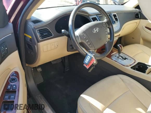 2012 Hyundai Genesis 3.8L с VIN KMHGC4DD4CU191036, выставлен на аукционе Copart как лот 73804614 с пробегом Не указан миль и На запчасти • Non repairable. История ставок и продаж доступна на DreamBid. Изображение 8.