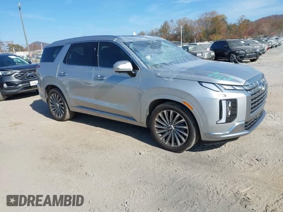 ✅ 2024 Hyundai Palisade Calligraphy • VIN: KM8R7DGE5RU695296 • Лот: 40627644. Опубликован ранее на IAAI с пробегом 3 149 миль. Бесплатный доступ к архиву аукционных продаж из США и подробный отчёт об истории автомобиля на DreamBid. Изображение 1.