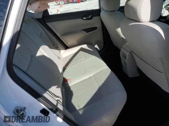 ✅ 2017 Nissan Sentra S • VIN: 3N1AB7AP2HY345098 • Lot: 91708515. Wystawiony na Copart z przebiegiem 63 799 mil. Bezpłatny archiwum sprzedaży aukcyjnych z USA i szczegółowy raport historii pojazdu na DreamBid. Zdjęcie 10.