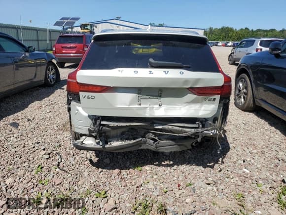 ✅ 2020 Volvo V60 • VIN: YV4102WK2L1030444 • Lot: 66114153. Wystawiony na Copart z przebiegiem 49 347 mil. Bezpłatny archiwum sprzedaży aukcyjnych z USA i szczegółowy raport historii pojazdu na DreamBid. Zdjęcie 6.