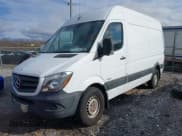 ✅ 2014 Mercedes-Benz Sprinter Cargo • VIN: WD3PE7DC3E5922649 • Лот: 41912639. Опубликован ранее на IAAI с пробегом 57 497 миль. Бесплатный доступ к архиву аукционных продаж из США и подробный отчёт об истории автомобиля на DreamBid. Изображение 2.