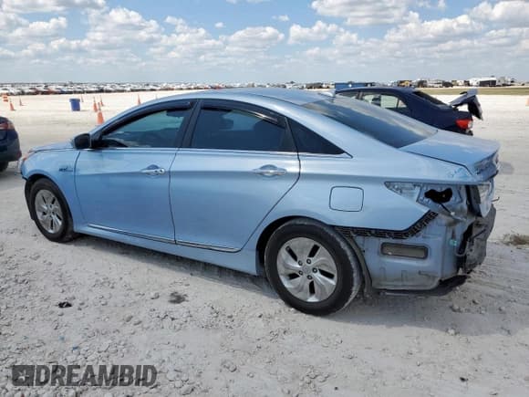 ✅ 2015 Hyundai Sonata • VIN: KMHEC4A45FA125564 • Лот: 80617075. Опубликован ранее на Copart с пробегом 210 974 миль. Бесплатный доступ к архиву аукционных продаж из США и подробный отчёт об истории автомобиля на DreamBid. Изображение 2.
