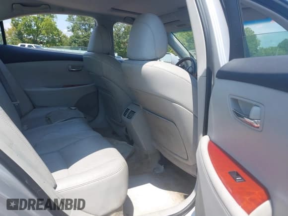 ✅ 2007 Lexus ES 330 • VIN: JTHBJ46G472137098 • Lot: 43021774. Wystawiony na IAAI z przebiegiem 237 287 mil. Bezpłatny archiwum sprzedaży aukcyjnych z USA i szczegółowy raport historii pojazdu na DreamBid. Zdjęcie 8.