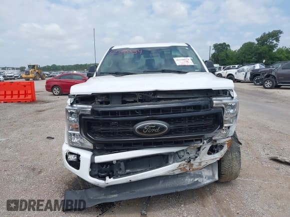 ✅ 2022 Ford F-250 XL • VIN: 1FT7W2BN8NEG39769 • Lot: 42538634. Wystawiony na IAAI z przebiegiem 75 003 mil. Bezpłatny archiwum sprzedaży aukcyjnych z USA i szczegółowy raport historii pojazdu na DreamBid. Zdjęcie 12.