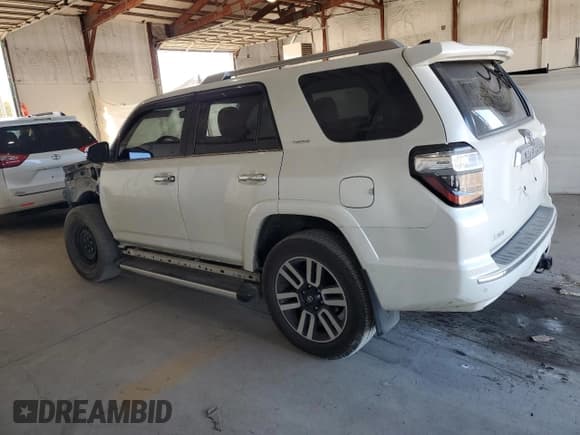 ✅ 2017 Toyota 4Runner SR5 Premium • VIN: JTEBU5JR3H5431725 • Lot: 86319025. Listed on Copart with 126,896 mi. Free auction sales archive from the USA and detailed vehicle history report at DreamBid. Image 2.